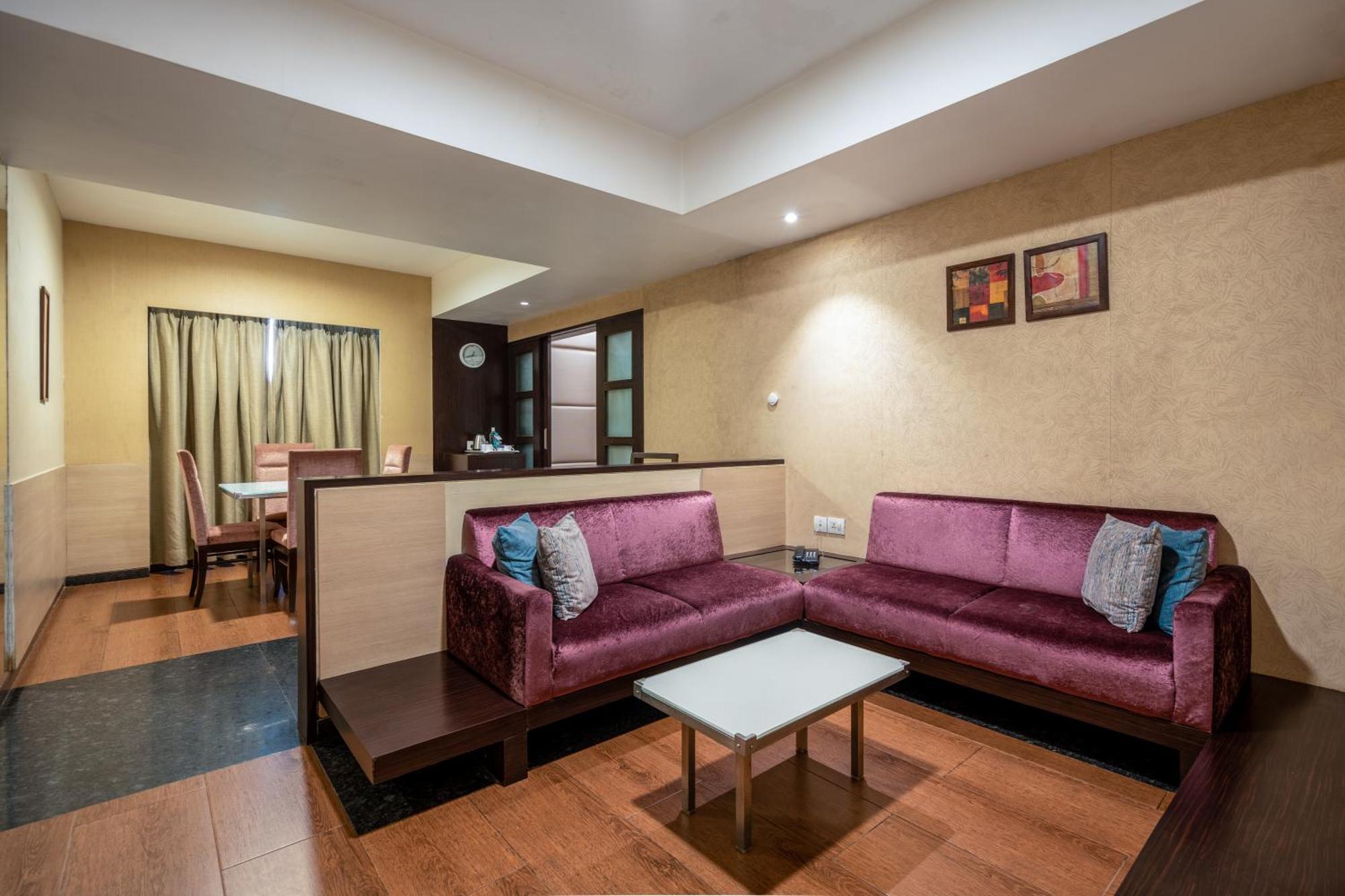 Gcc Hotel And Club Mira-Bhayandar Экстерьер фото