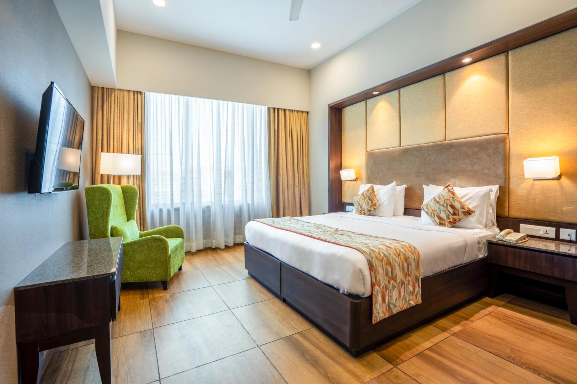 Gcc Hotel And Club Mira-Bhayandar Экстерьер фото