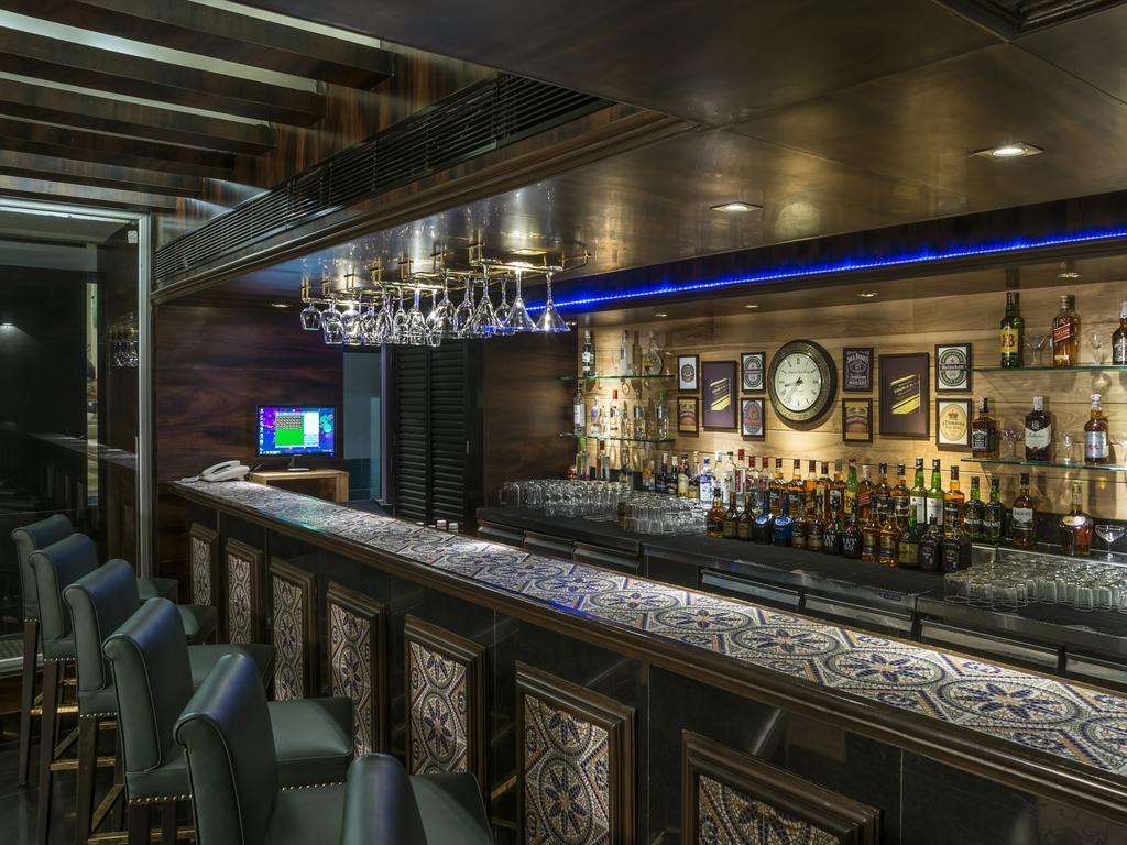 Gcc Hotel And Club Mira-Bhayandar Экстерьер фото